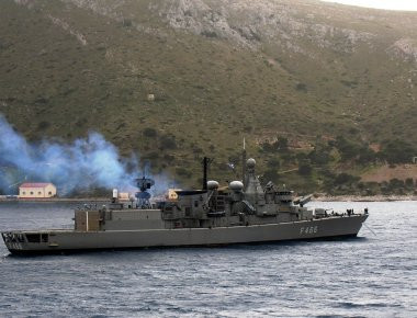 Ερωτηματικά προκαλεί η προσάραξη τη φρεγάτας «Κανάρης» επάνω στη ξέρα Αταλάντη - Τι συνέβη;